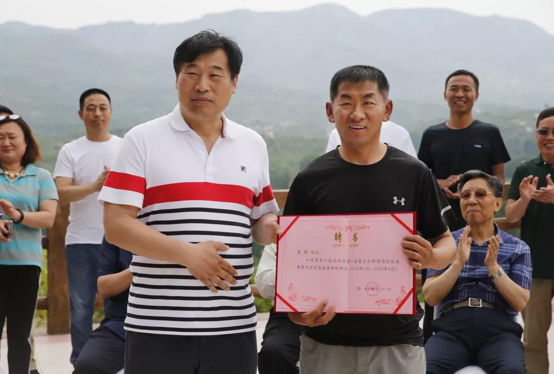 合影1.jpg 合影1.jpg